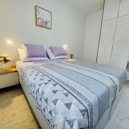 Holiday home Svelena